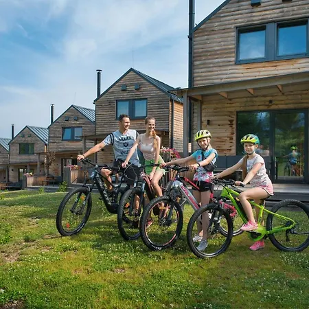 Üdülőközpont Demaenova Lipótszentmiklós