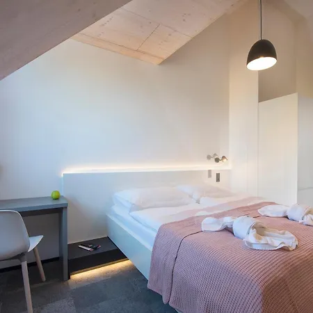 Demaenova Resort 4*
